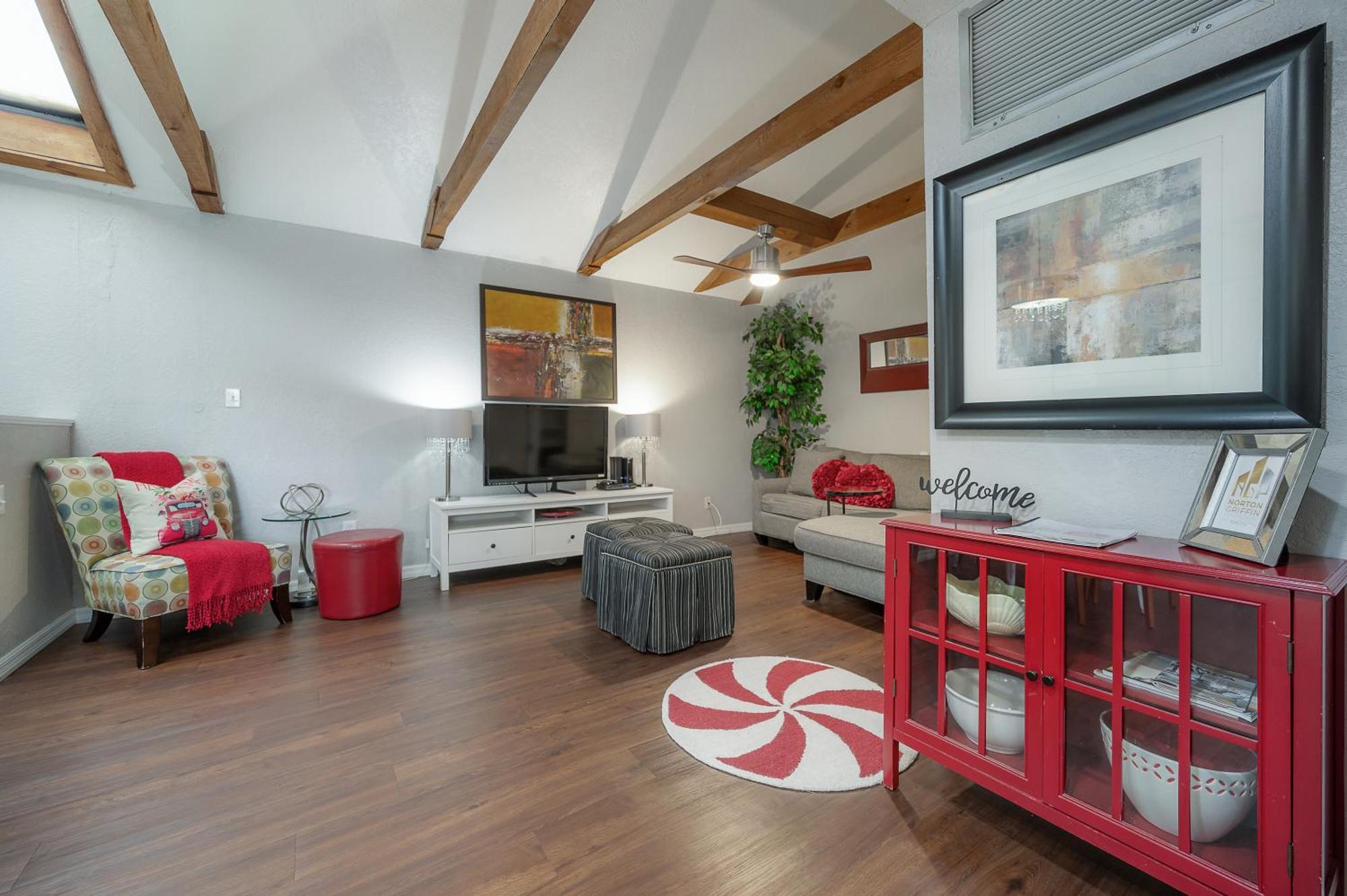 Hidden Couples Loft Retreat In Heights Foodie District Τάμπα Εξωτερικό φωτογραφία