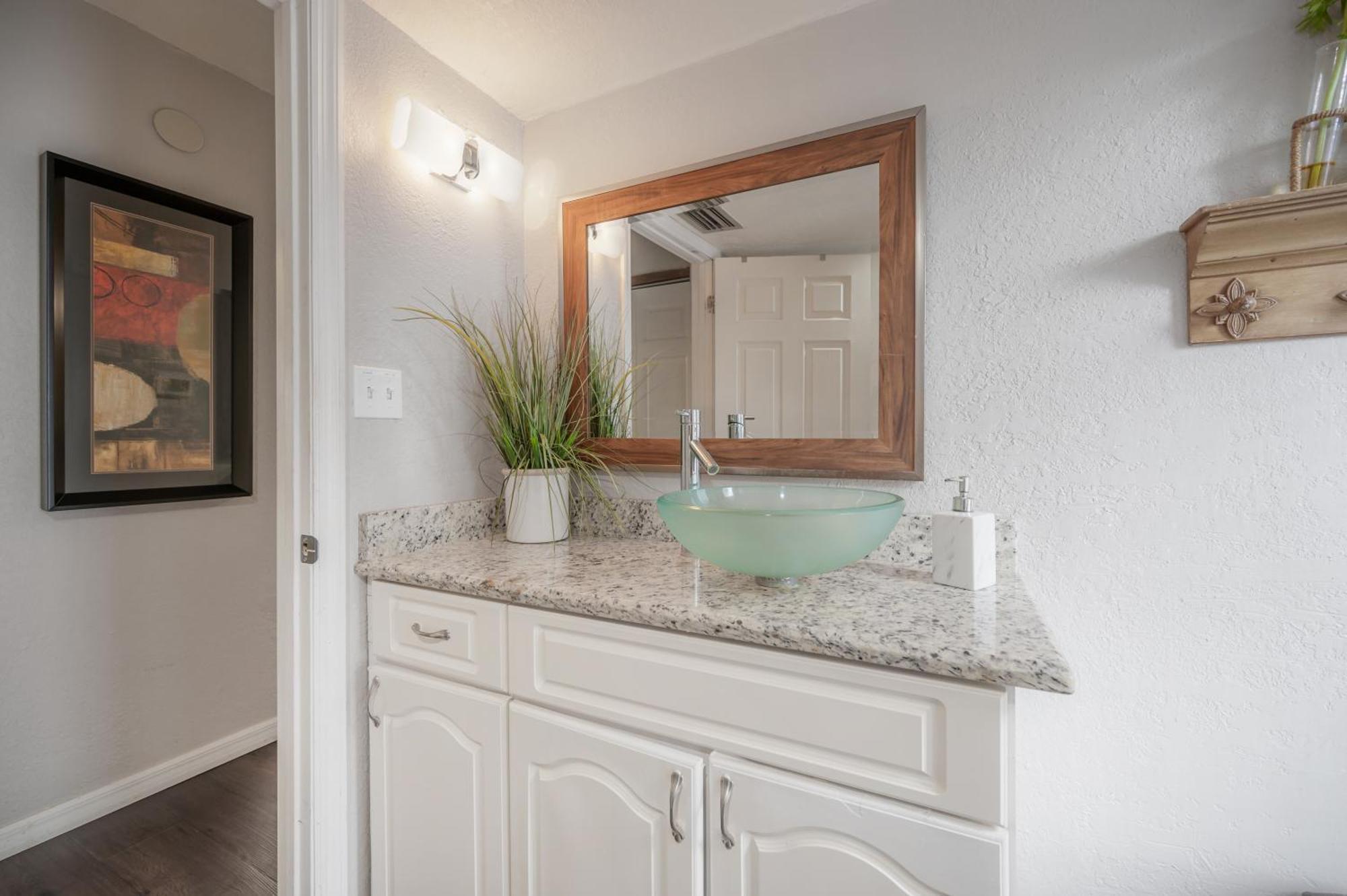 Hidden Couples Loft Retreat In Heights Foodie District Τάμπα Εξωτερικό φωτογραφία